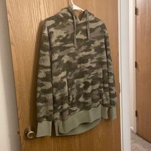 Camo sherpa hoodie